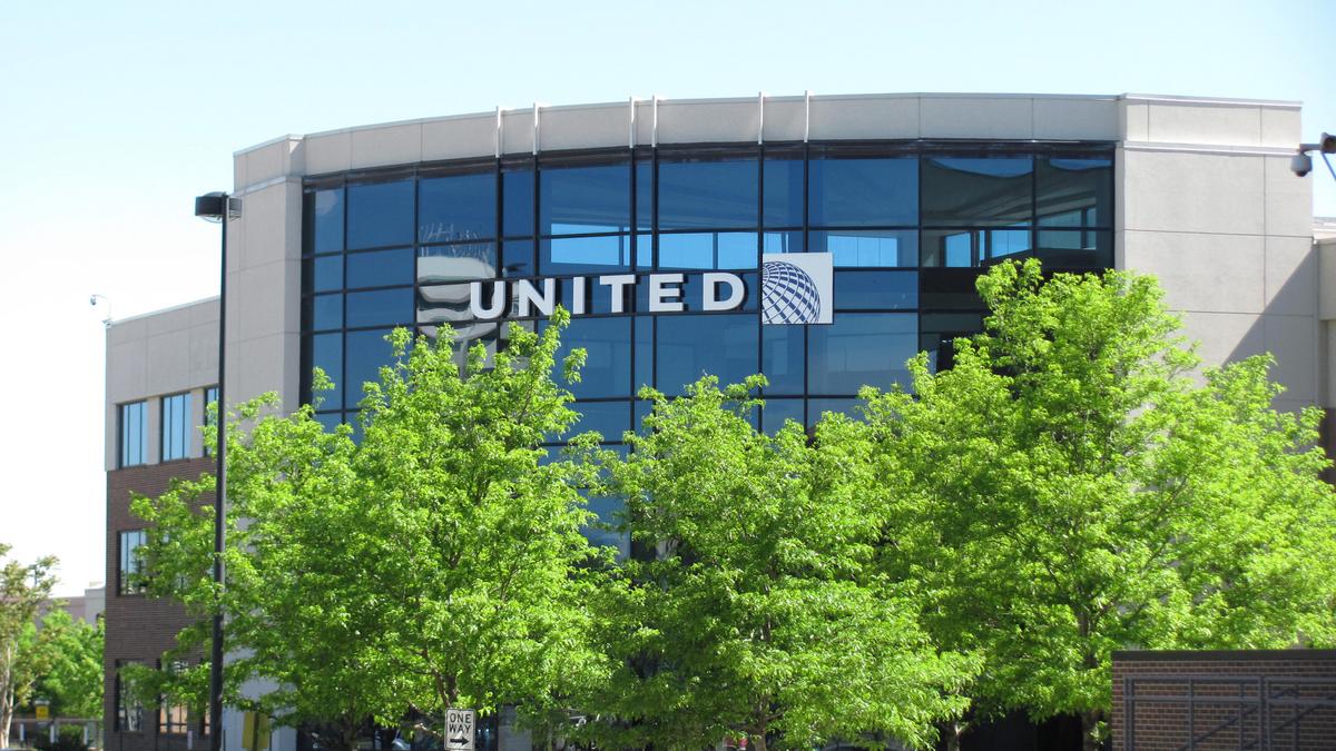 United Airlines Off Campus Drive 2023