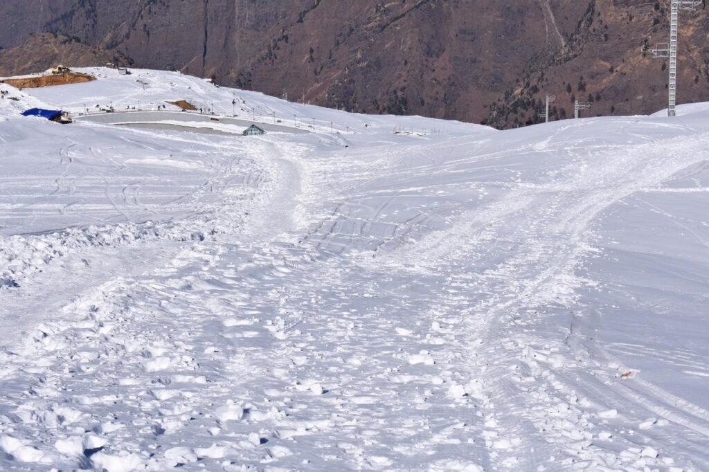 The Gorsol Bugyal Trek - Snow